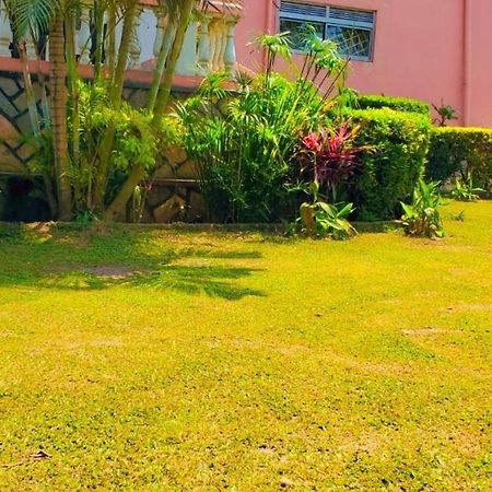 La Feve Beach Bed And Breakfast Entebbe 엔테베 외부 사진